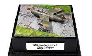 Galerie: MiG-15UTI