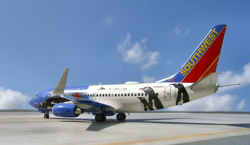 Boeing 737-7H4