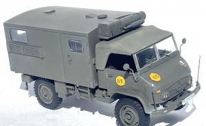 Galerie: Unimog S404 mit Universalkoffer (alte Bauart)