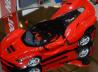 Der La Ferrari in 1:24 führt die Reihe von Ferrari-Lizenzprodukten bei Revell fort.