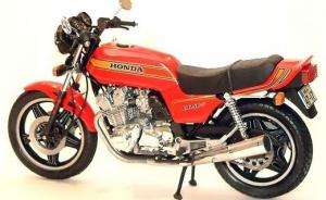 : Honda CB 750 F