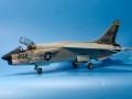 Vought F-8E Crusader (1:48 Esci)