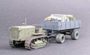 Russian ChTZ S-65 Tractor mit German 5 Tonnen Einheitsanhänger