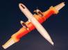 Lackierung Flügelklappen (flaps) Grumman E-2C Hawkeye 2000 in Karminrot Revell 36