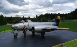 : Gloster Meteor F.4
