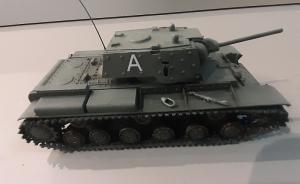 Schwerer Panzer KV-1 (1:72 PST)