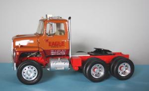 : Ford Louisville Daycab Tractor