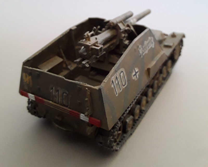 Panzerhaubitze Hummel Sd.Kfz. 165