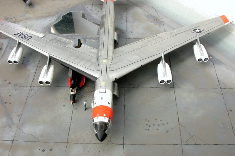 Boeing NB-52A mit North American X-15A-1
