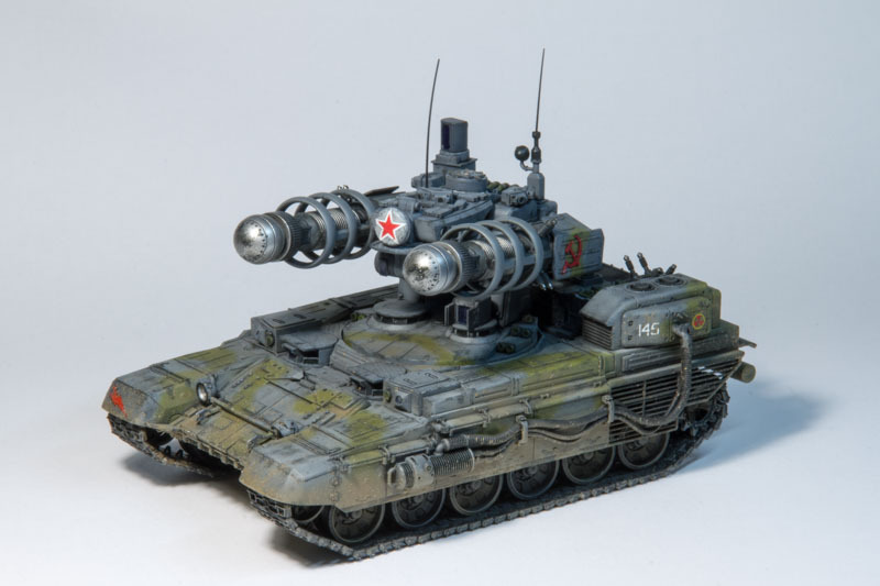 T-72T „Molniya“ - Tesla Tank