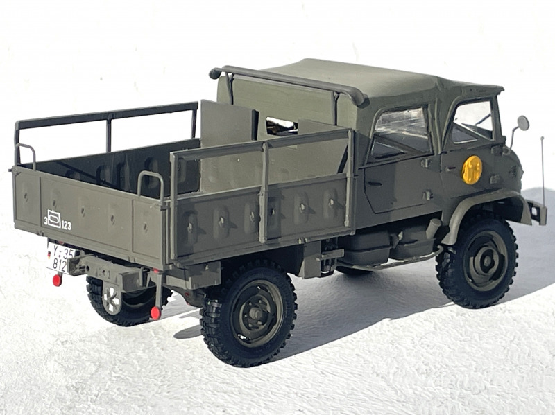 Unimog S404 Doppelkabine (DoKa)