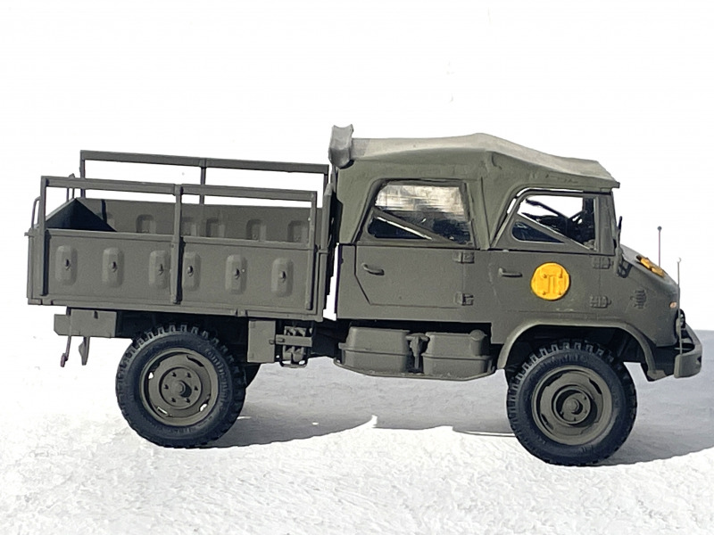 Unimog S404 Doppelkabine (DoKa)