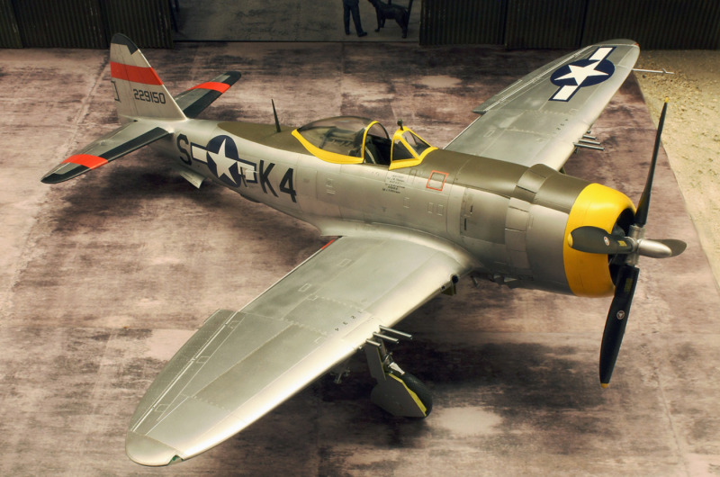 Republic P-47D-28-RA Thunderbolt