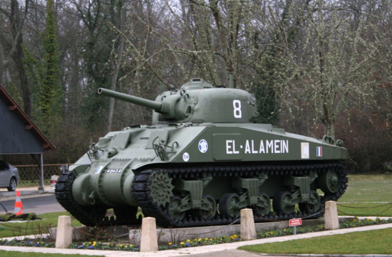 M4A2 Sherman Neuvy sur Barangeon France