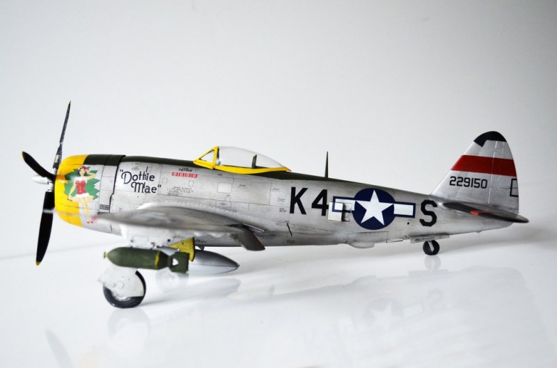 Republic P-47D-28-RA Thunderbolt