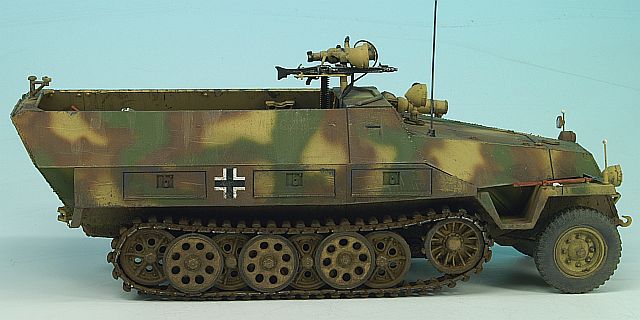 Sd.Kfz. 251/1 Ausf. D Falke