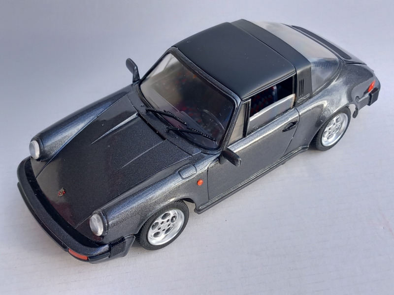 Porsche 911 Carrera Targa