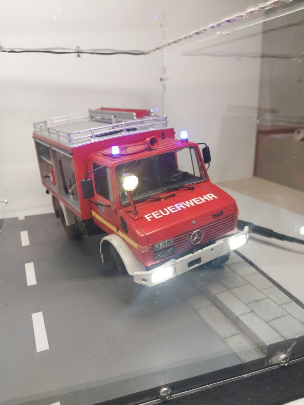 Mercedes-Benz Unimog U1300 LTLF 8-18
