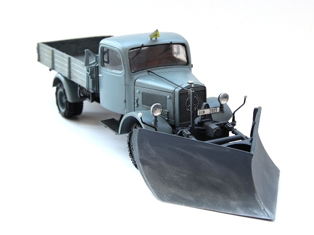 Mercedes-Benz L 3000