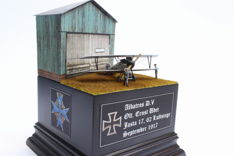 Albatros D.V
