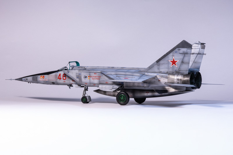 Mikojan-Gurewitsch MiG-25RBT – Foxbat-B
