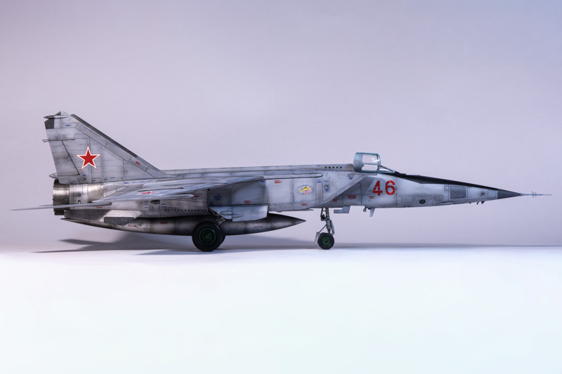 Mikojan-Gurewitsch MiG-25RBT – Foxbat-B