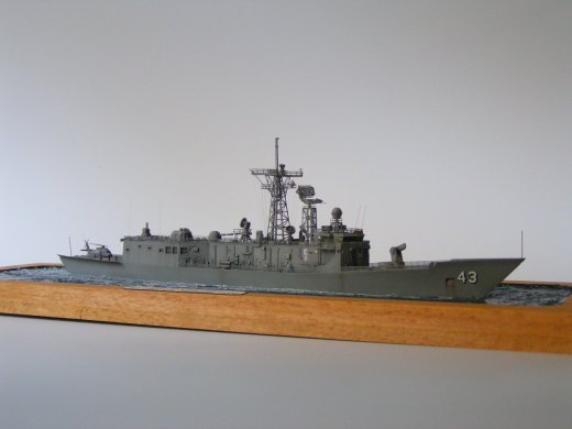 USS Thach (FFG-43)