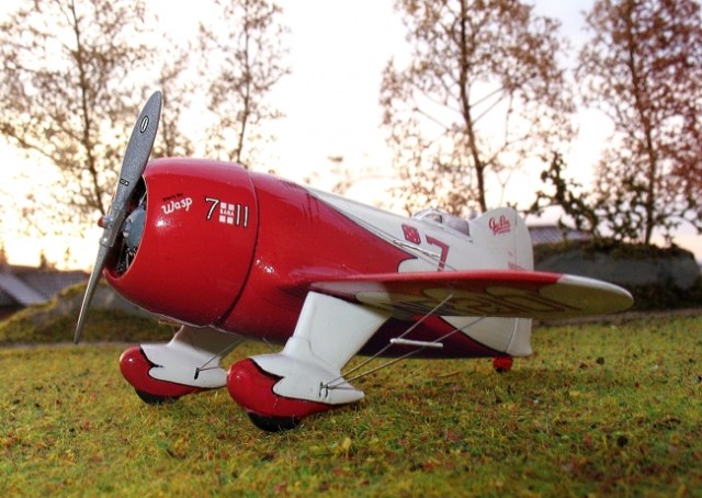 Gee Bee R-2