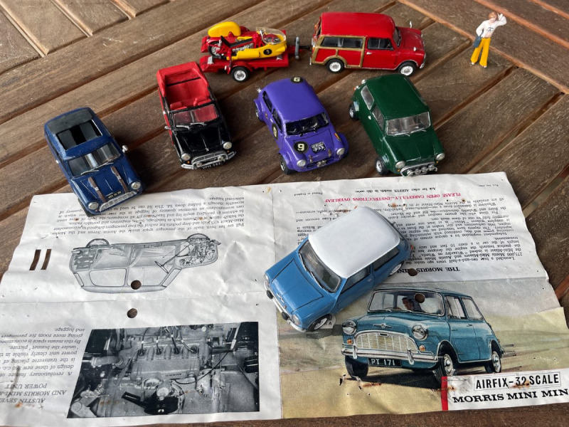 Sechs mal Mini à la Airfix