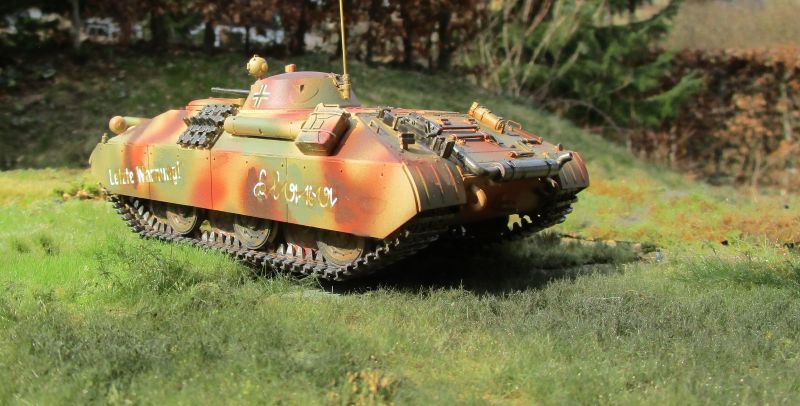 Kleiner schwerer Panzer flach