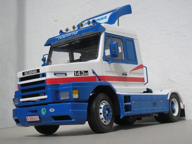 Scania T143M