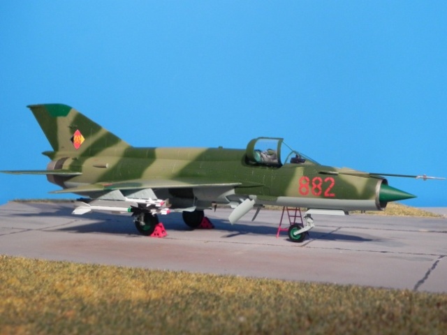 MiG-21bis Lasur