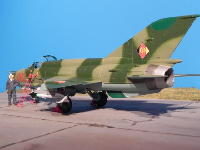 MiG-21bis Lasur