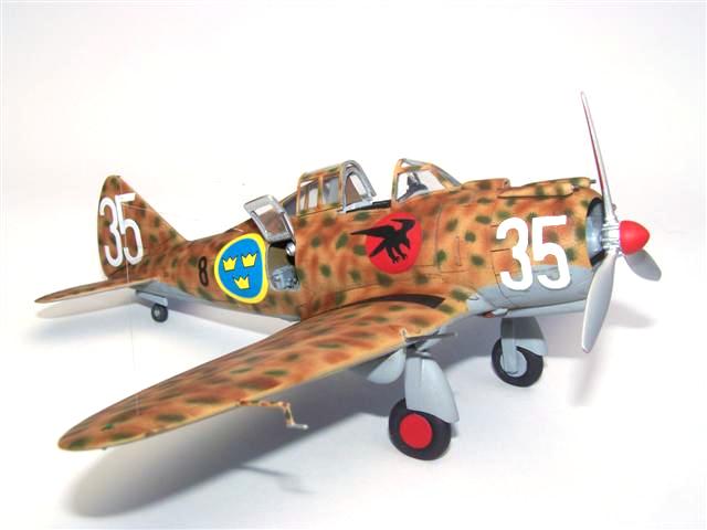 Seversky EP-106 / J 9