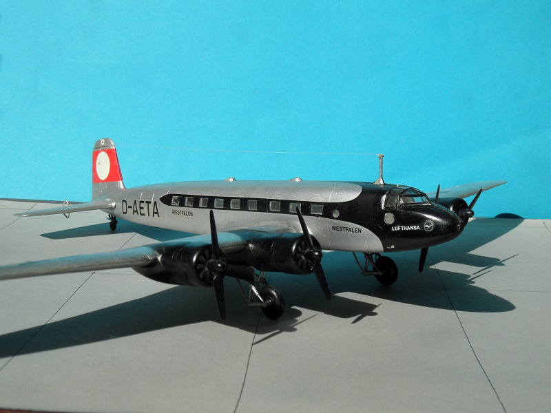 Focke-Wulf Fw 200 V2 Condor