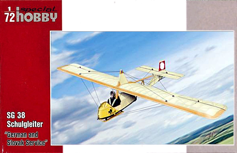 Blick auf das Bausatzcover des 1:72 Bausatzes, der sogar Teile für 2 Segelflieger enthält