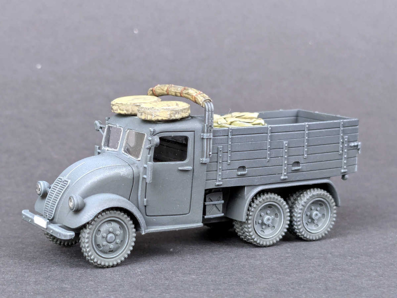 Tatra 82