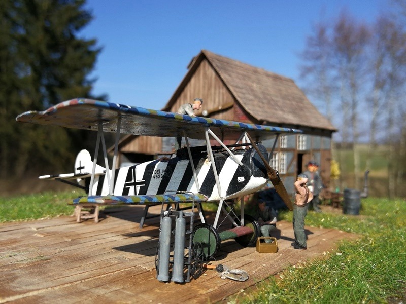 Von Albators in Lizenz gebauten Flugzeuge erhielten den Beinamen O.A.W. (= Ostdeutsche Albators Werke)