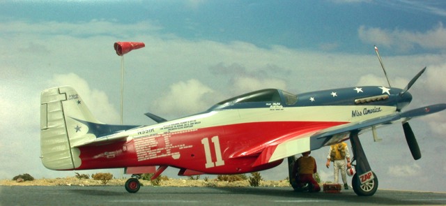 Race Mustang P-51 "Miss America"