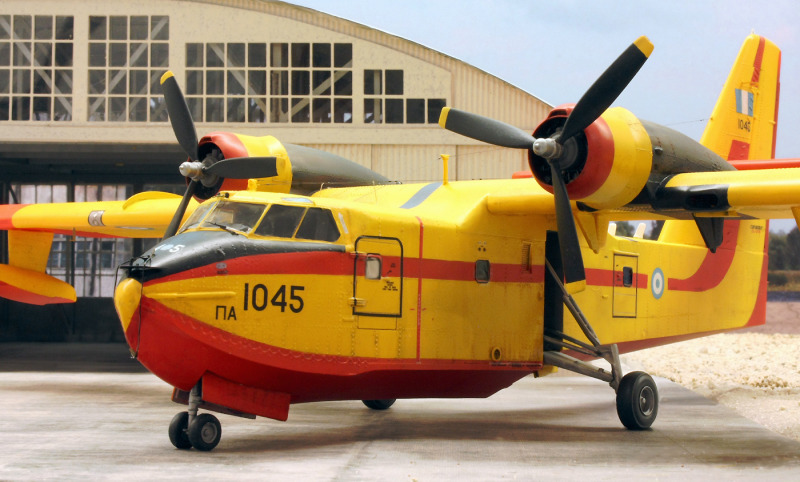 Canadair CL-215