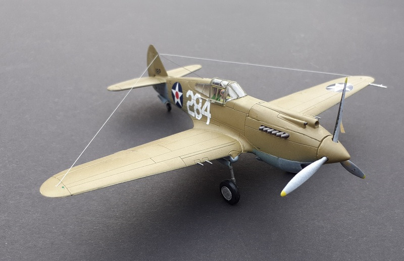 Curtiss P-40 B "Warhawk"