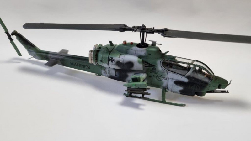 Bell AH-1W
