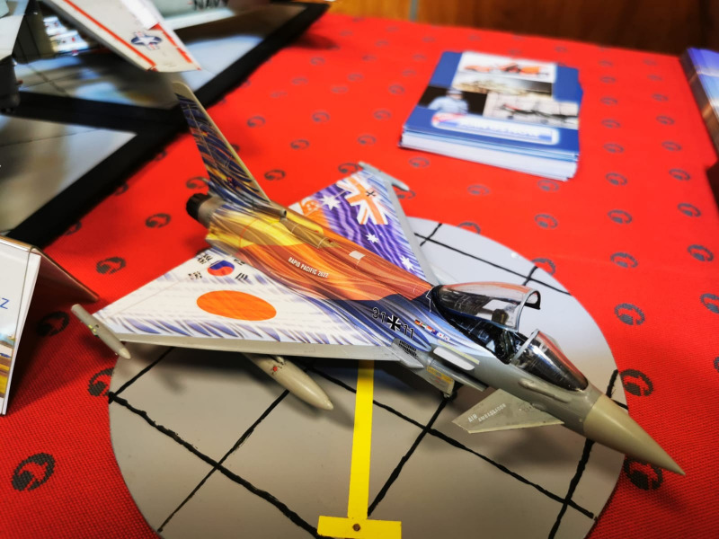 Eurofighter in 1:72 (Revell).