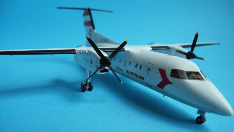 De Havilland Canada Dash 8-103
