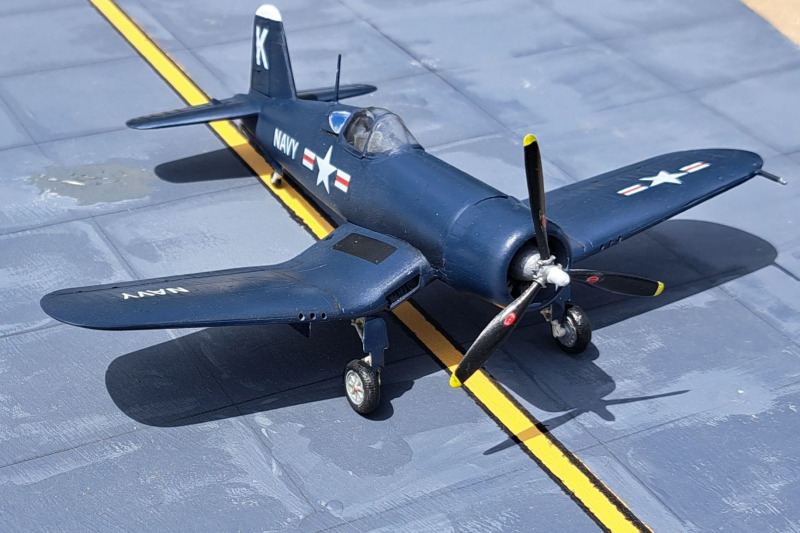 Chance Vought F4U-4 Corsair