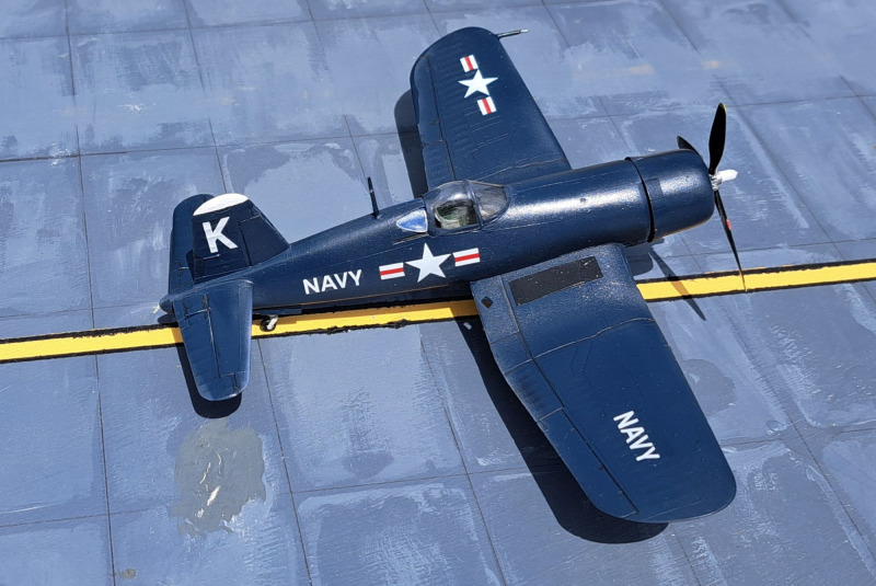 Chance Vought F4U-4 Corsair