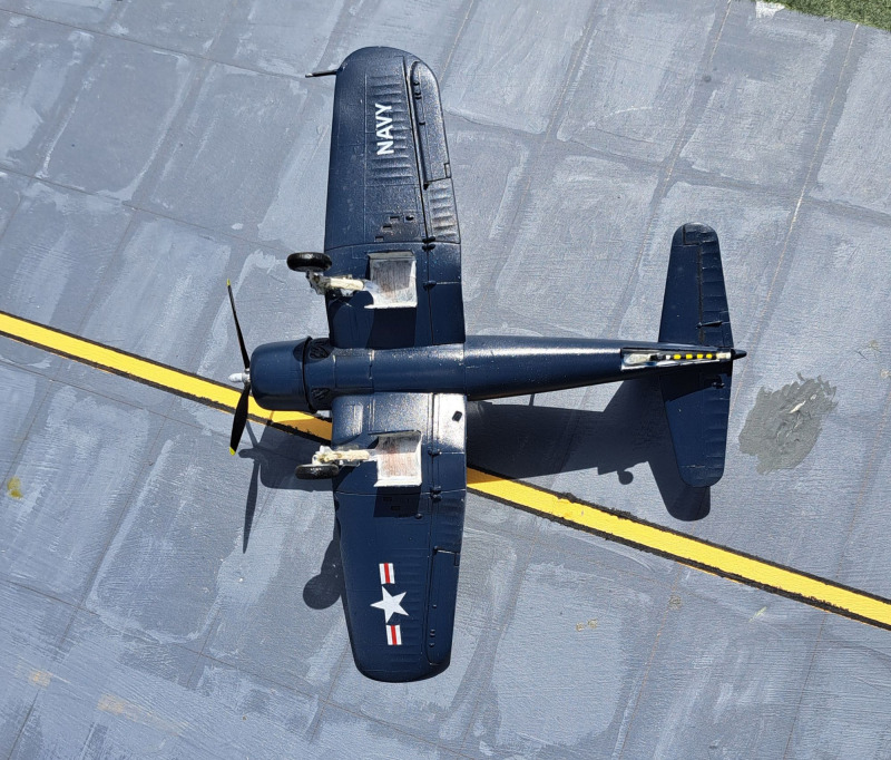 Chance Vought F4U-4 Corsair