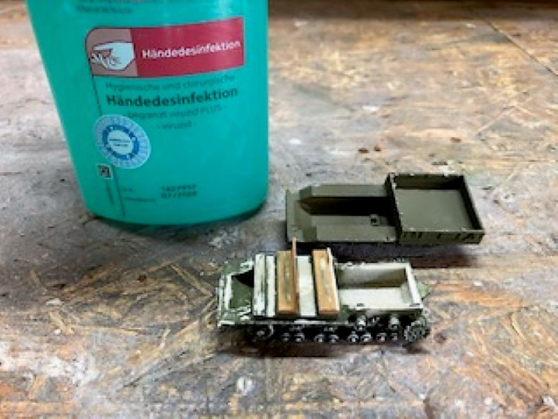 Kettenzugmittel AT-S
