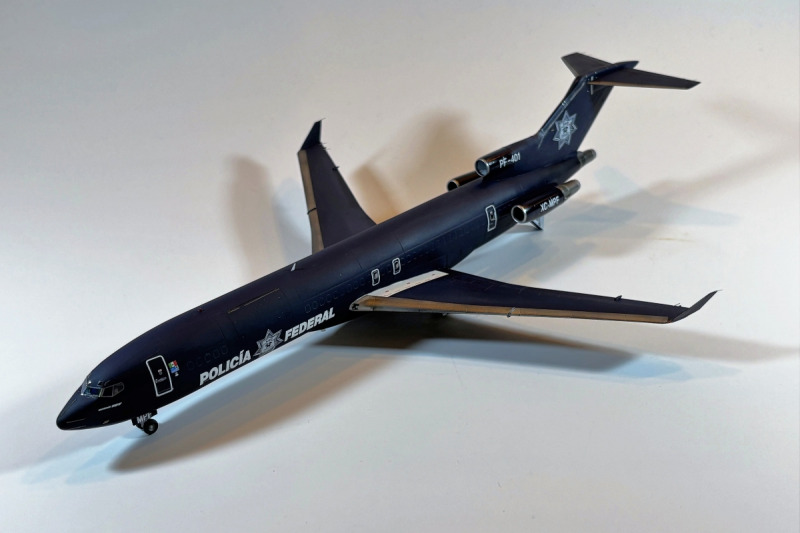 Boeing 727-264(Adv)(F)