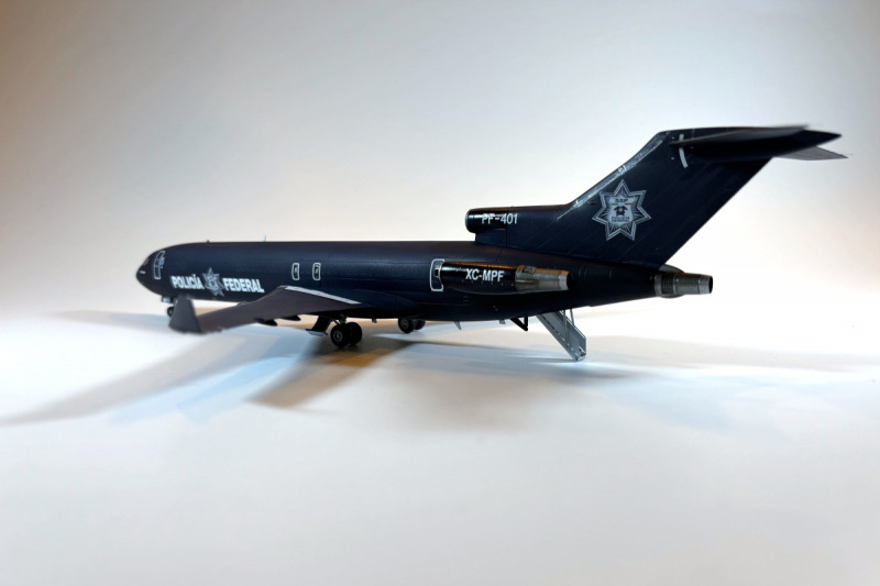 Boeing 727-264(Adv)(F)